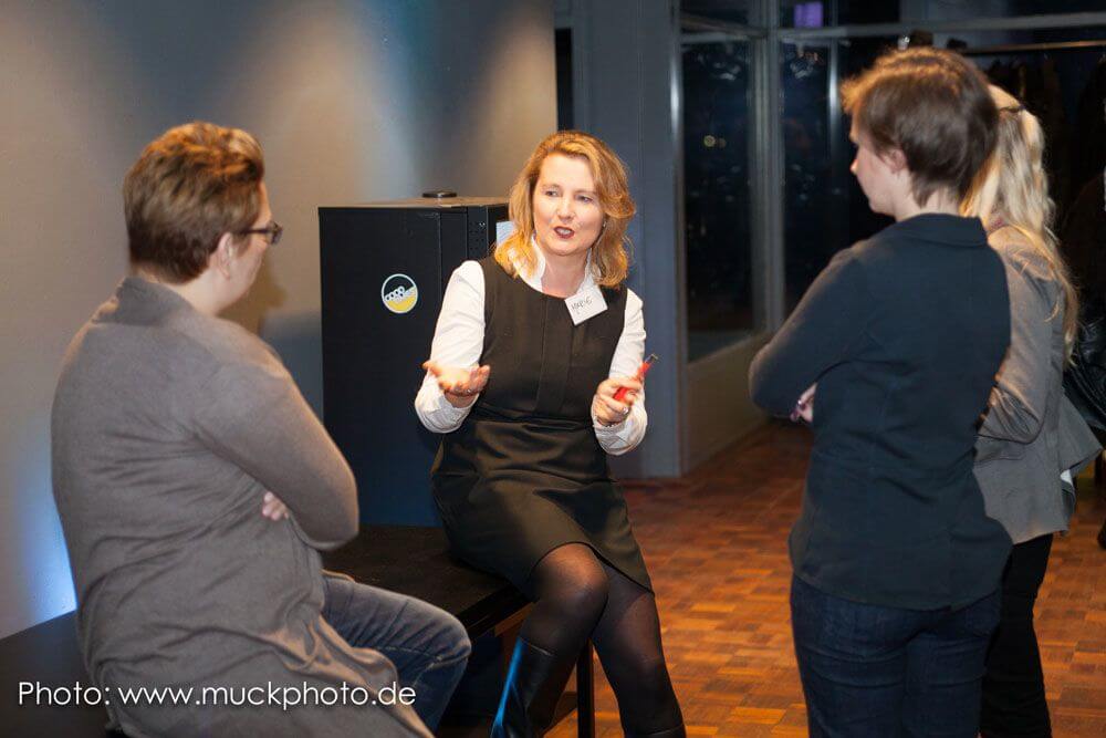 Dr. Marie Huchthausen entwickelt für die Business Academy Ruhr ständig weitere Lehrgänge und Trainings
