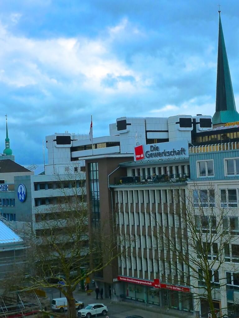 Die Business Academy Ruhr hat ihren Sitz im ver.di Haus direkt gegenüber dem Hauptbahnhof Dortmund