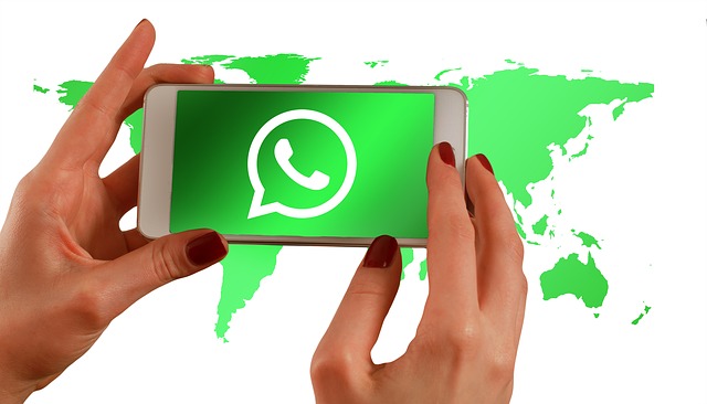 OMR: WhatsApp für Enterprises startet am 17.07.18. Kundenservice und Werbeanzeigen per WhatsApp
